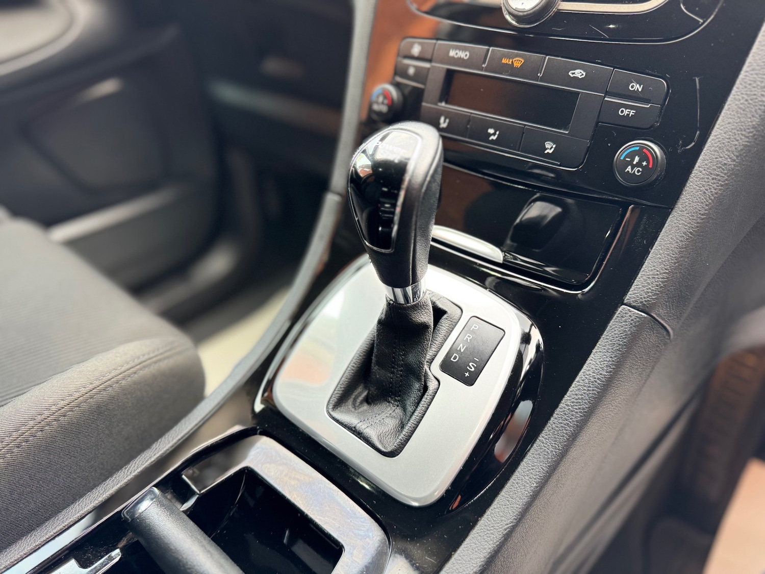 Used Ford S-Max 2010 for sale - 78202542: Photo 14