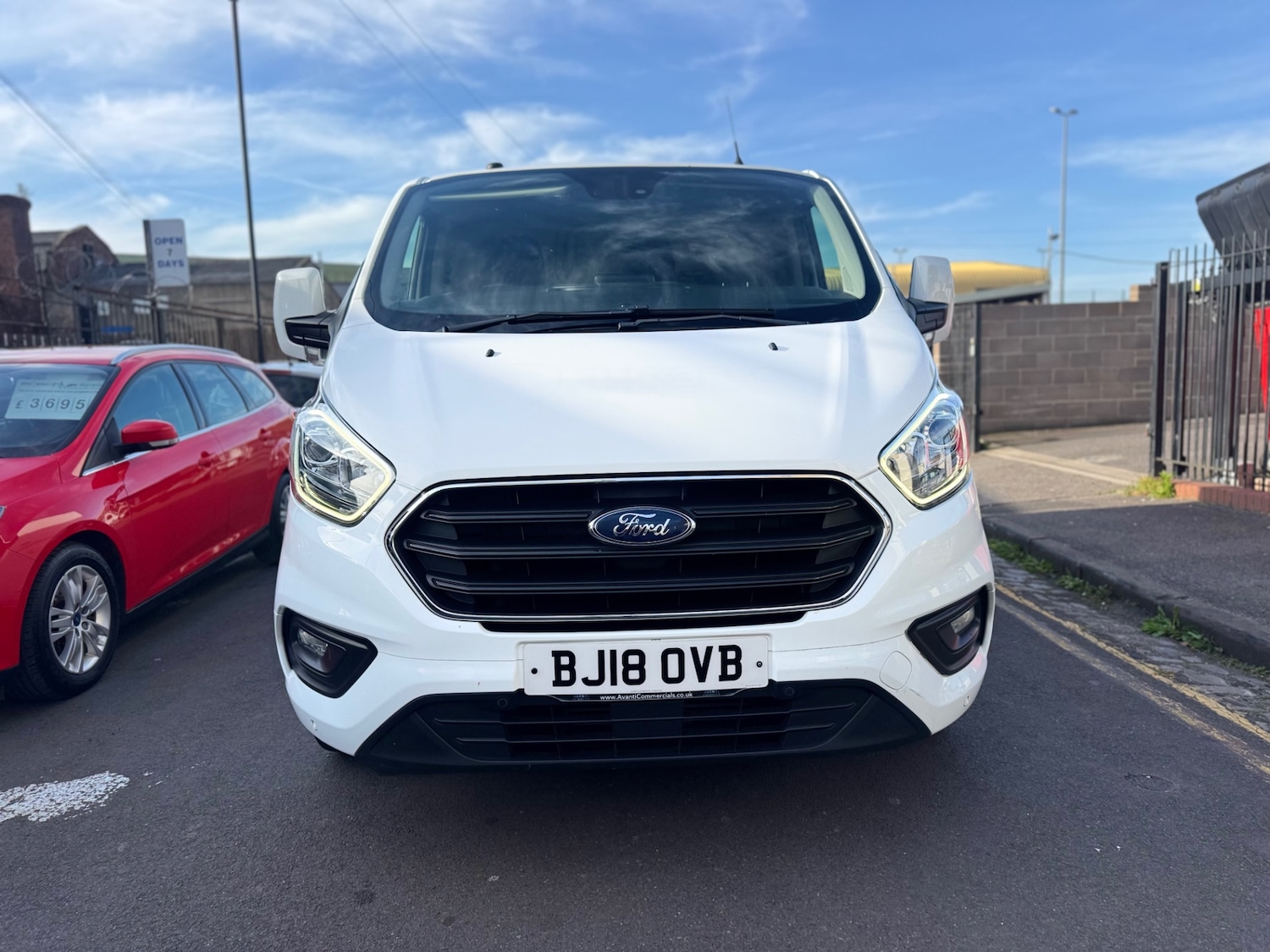 Used Ford Transit Custom 2018 for sale - 78155689: Photo 2