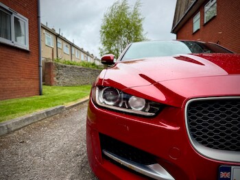 Used Jaguar XE 2016 for sale - 78252853: Photo