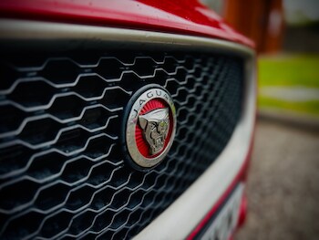 Used Jaguar XE 2016 for sale - 78252853: Photo