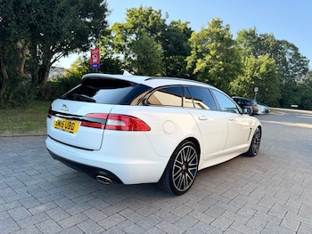 Used Jaguar XF 2015 for sale - 79143812: Photo