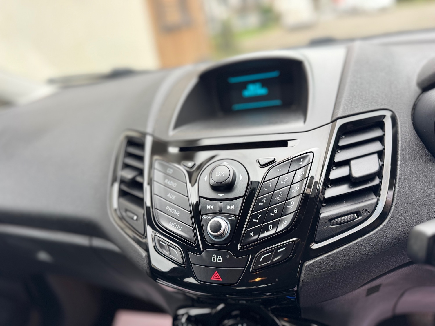 Used Ford Fiesta 2013 for sale - 77973057: Photo 14