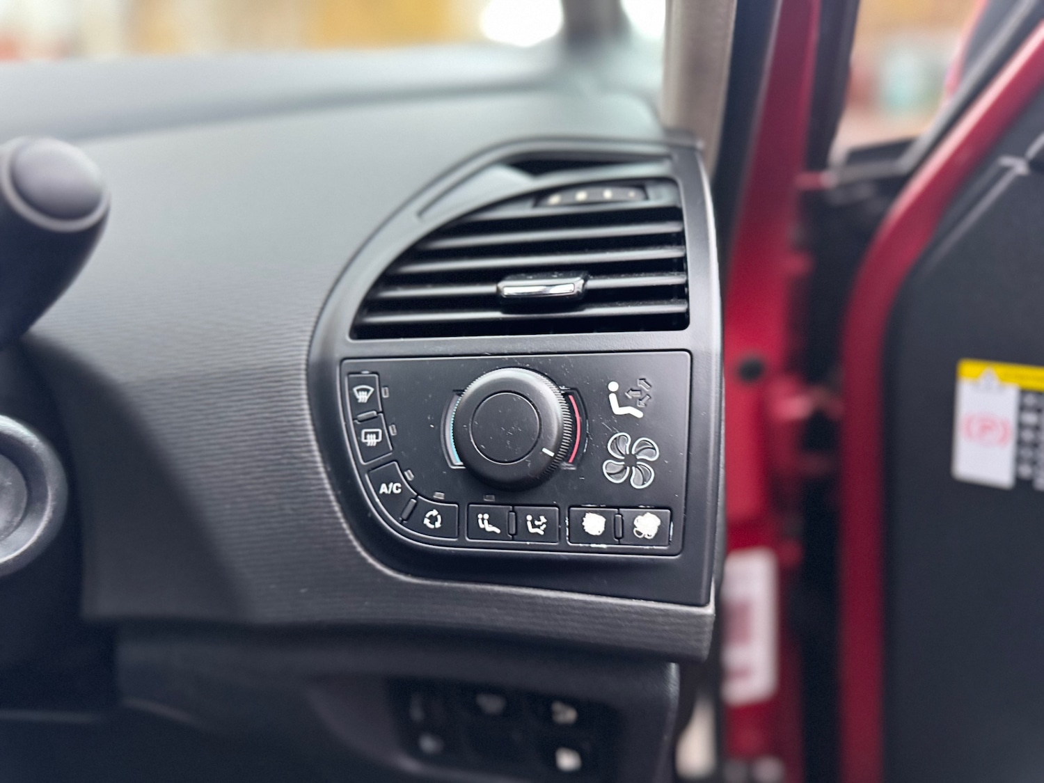 Used Citroen Grand C4 Picasso 2011 for sale - 77973560: Photo 11