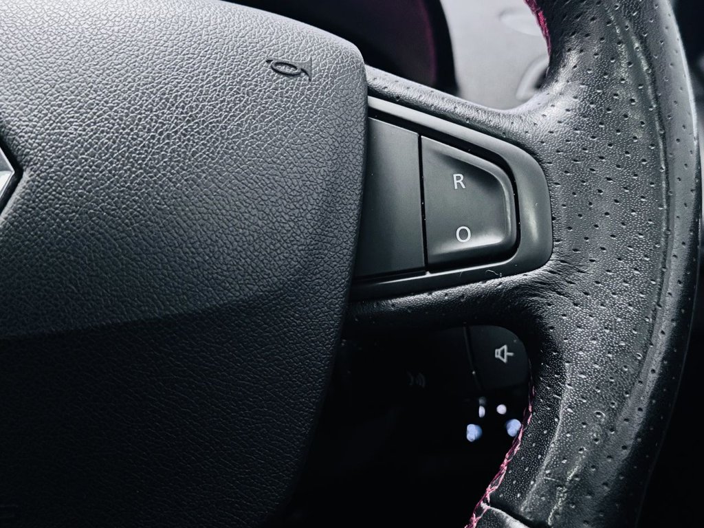 Used Renault Megane 2015 for sale - 77919623: Photo 15