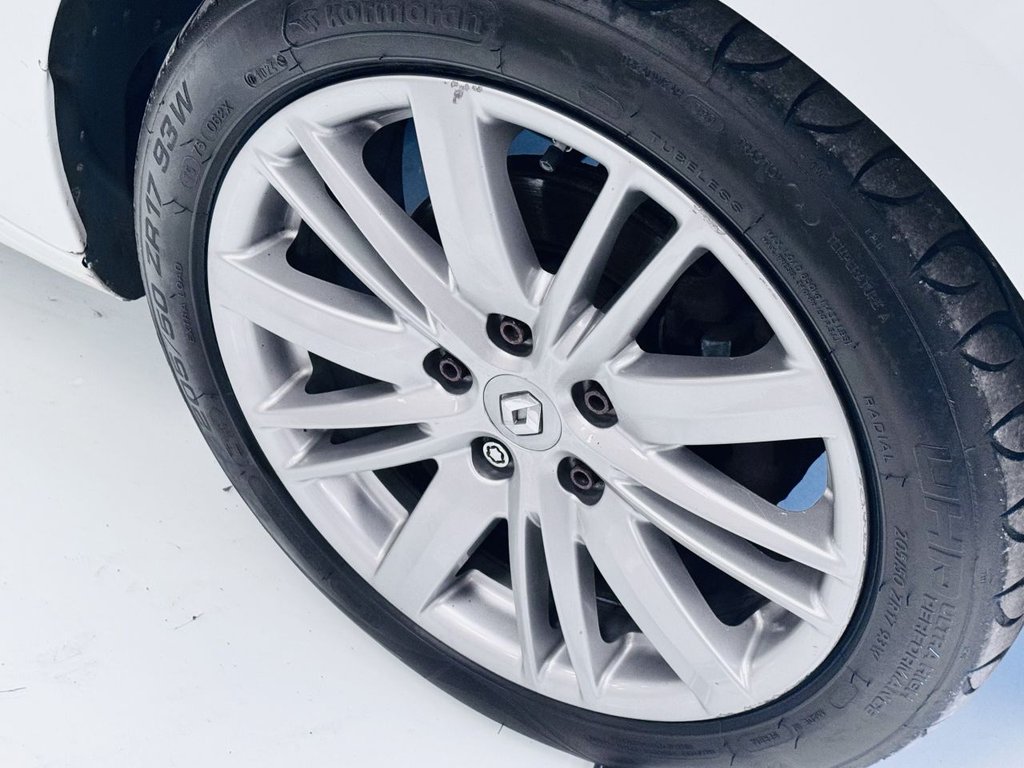 Used Renault Megane 2015 for sale - 77919623: Photo 2