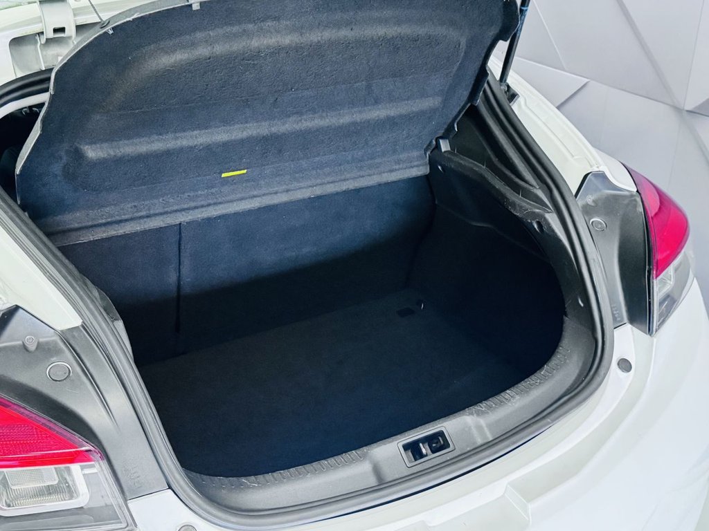 Used Renault Megane 2015 for sale - 77919623: Photo 24