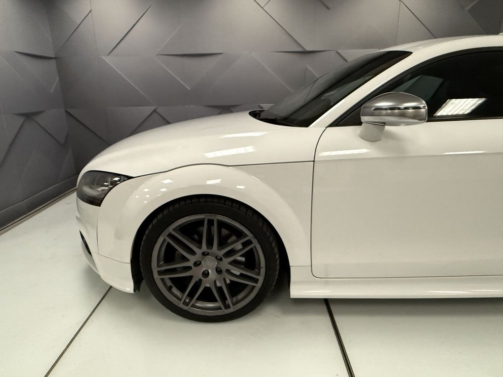 Used Audi TT 2011 for sale - 77885018: Photo 13