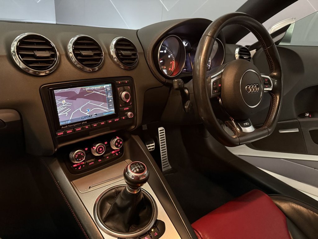 Used Audi TT 2011 for sale - 77885018: Photo 15