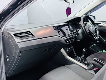 Used Volkswagen Polo 2019 for sale - 77680318: Photo