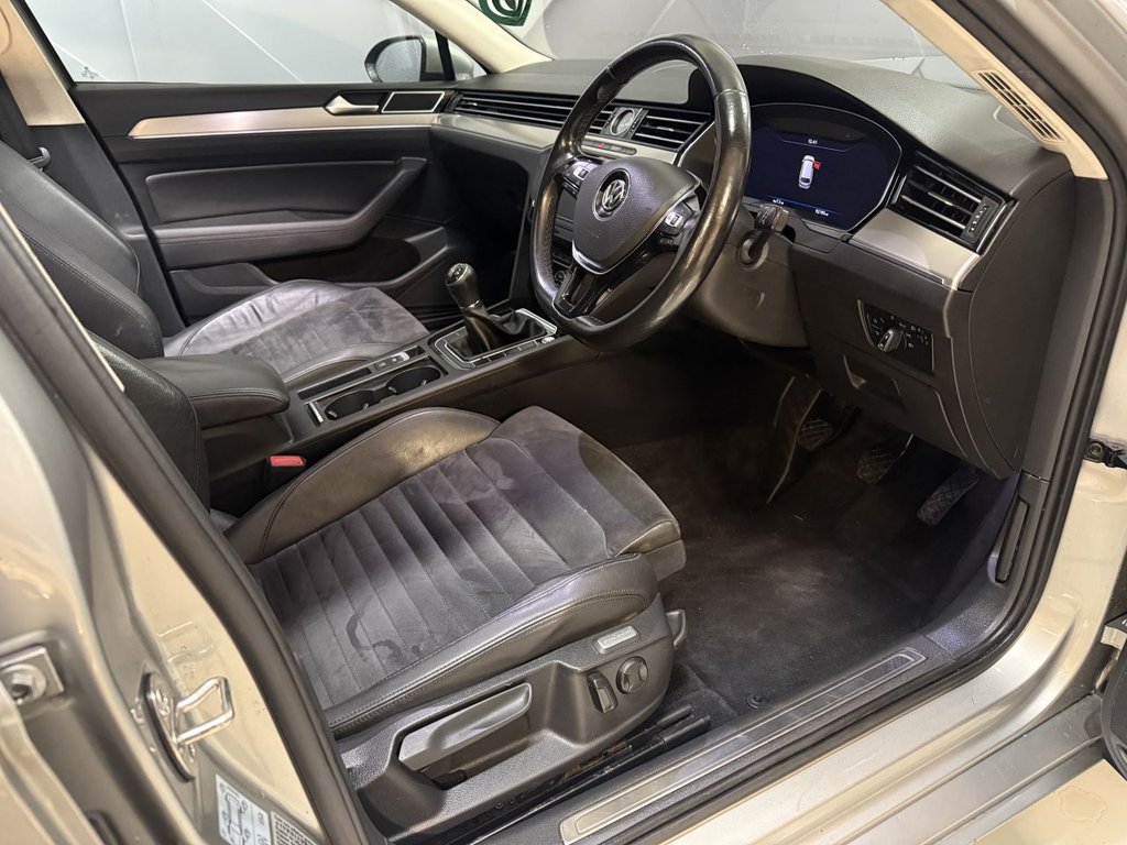 Used Volkswagen Passat 2017 for sale - 77512050: Photo 10