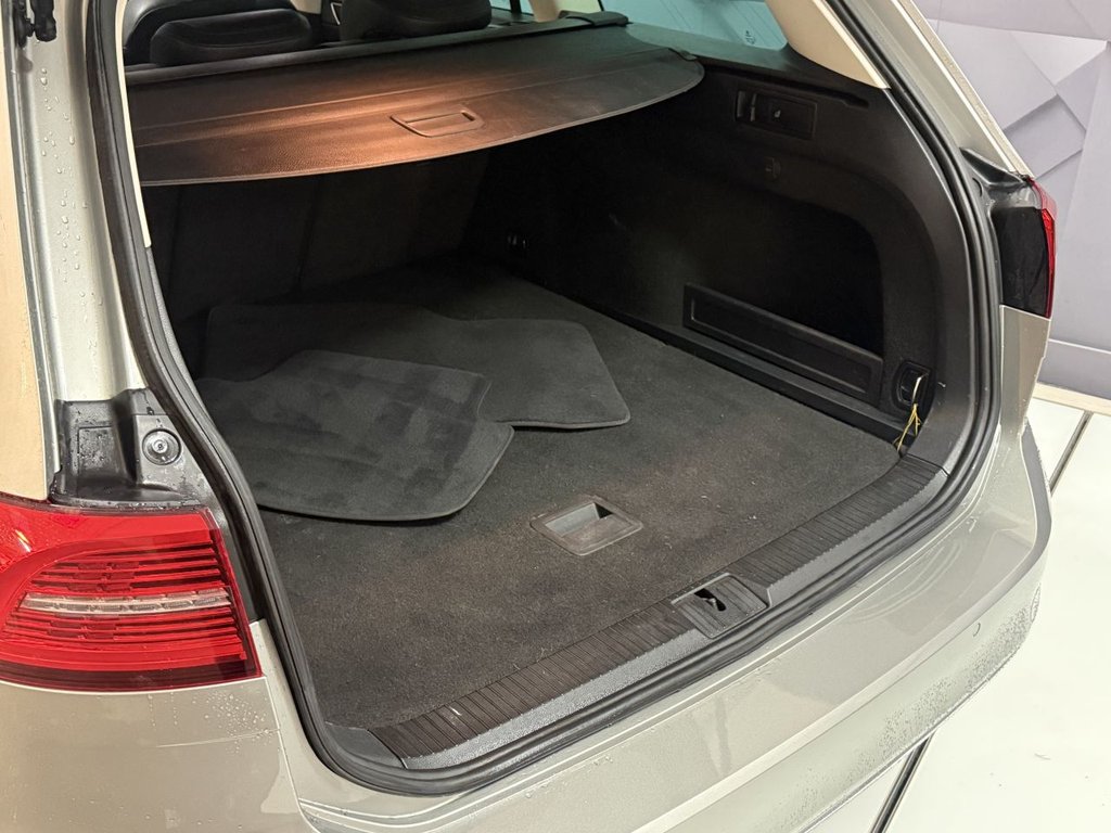 Used Volkswagen Passat 2017 for sale - 77512050: Photo 23