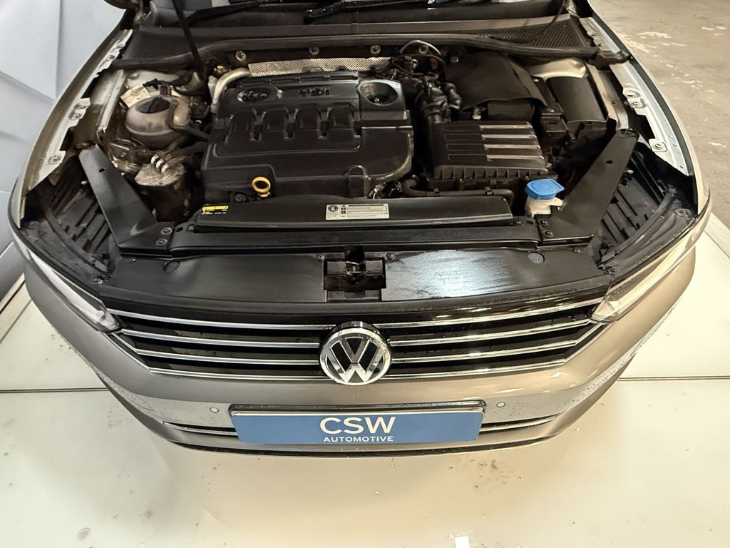 Used Volkswagen Passat 2017 for sale - 77512050: Photo 24