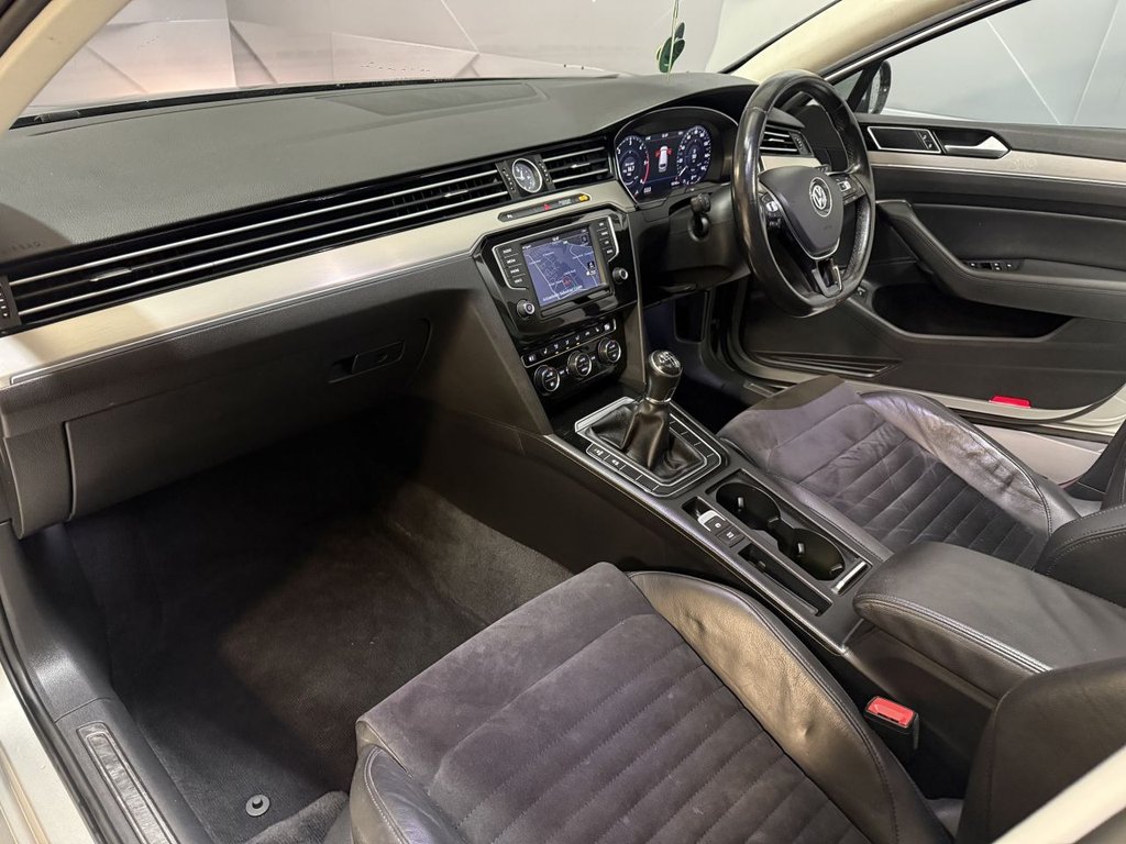 Used Volkswagen Passat 2017 for sale - 77512050: Photo 3