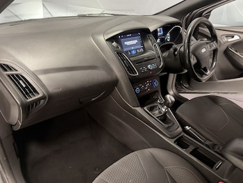 Used Ford Focus 2017 for sale - 79384700: Photo