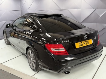 Used Mercedes-Benz C Class 2014 for sale - 78582699: Photo