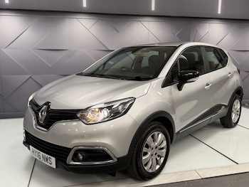 Used Renault Captur 2016 for sale - 78896400: Photo