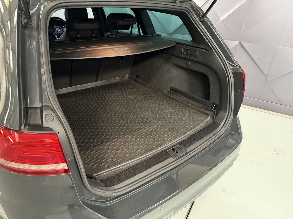 Used Volkswagen Passat 2016 for sale - 77981556: Photo 23