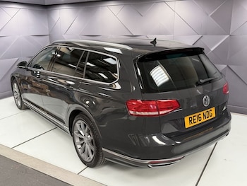 Used Volkswagen Passat 2016 for sale - 77981556: Photo