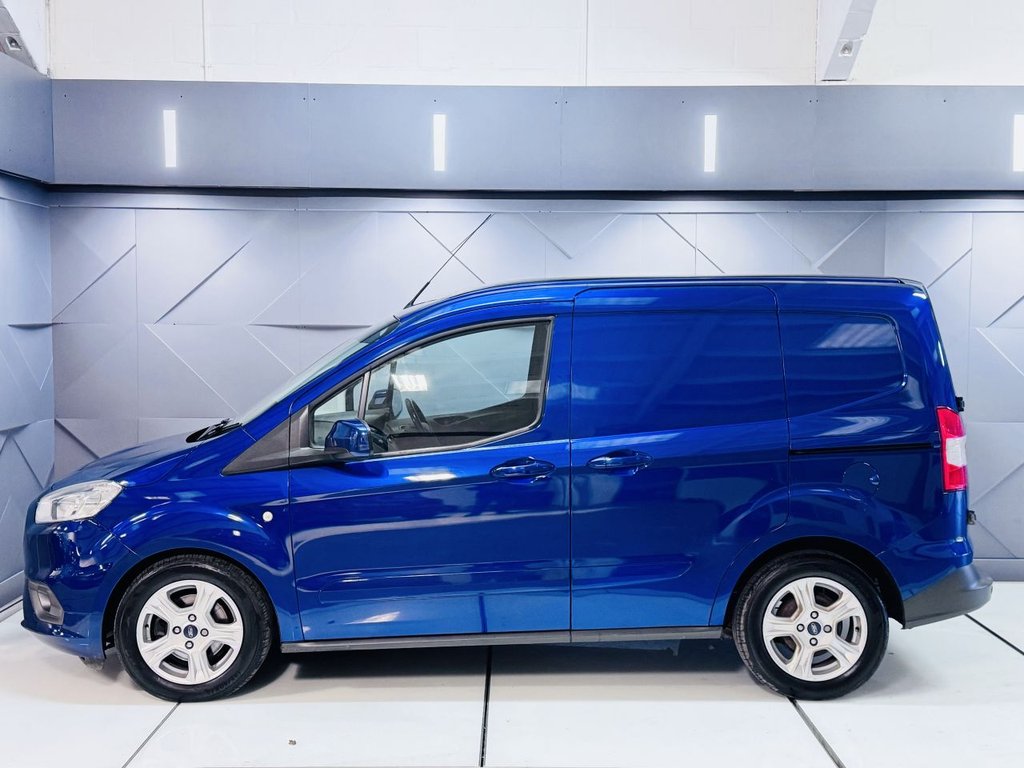 Used Ford Transit Courier 2018 for sale - 77512072: Photo 17