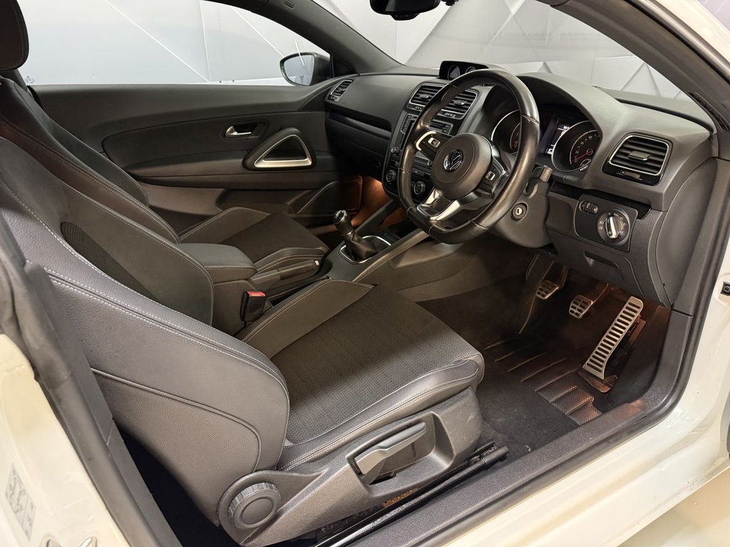 Used Volkswagen Scirocco 2017 for sale - 77850101: Photo 10