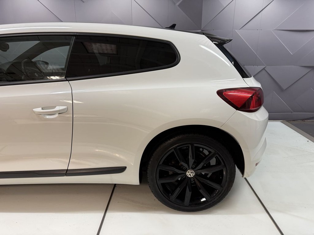 Used Volkswagen Scirocco 2017 for sale - 77850101: Photo 12