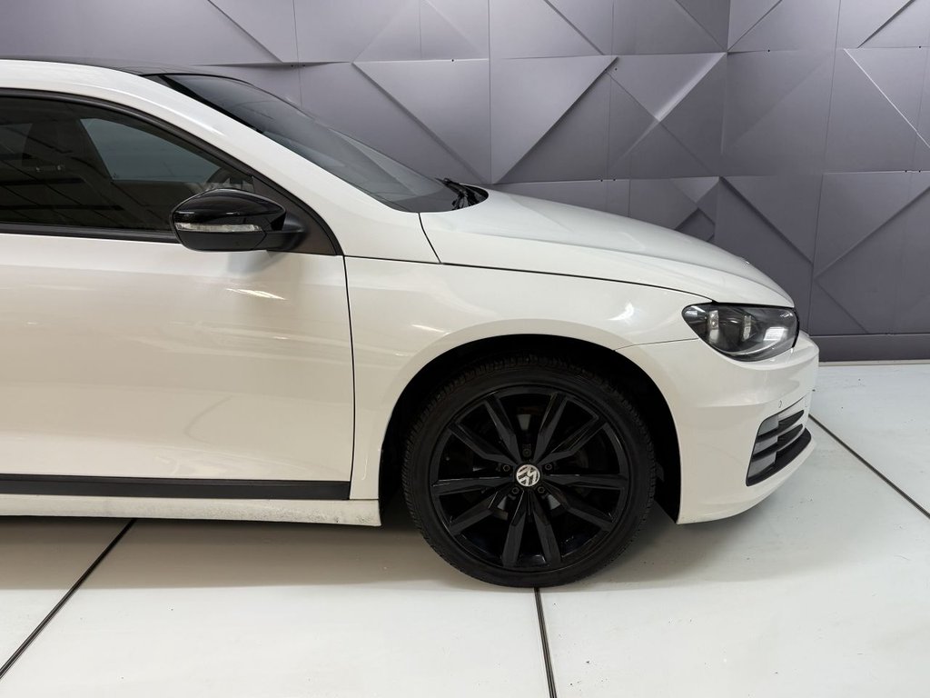 Used Volkswagen Scirocco 2017 for sale - 77850101: Photo 16