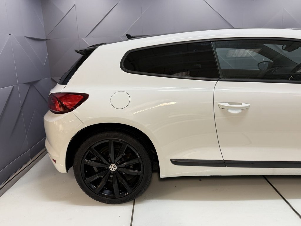 Used Volkswagen Scirocco 2017 for sale - 77850101: Photo 18