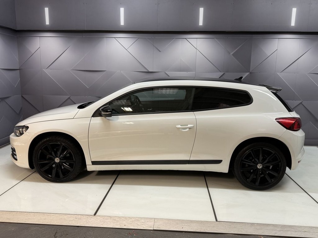 Used Volkswagen Scirocco 2017 for sale - 77850101: Photo 5