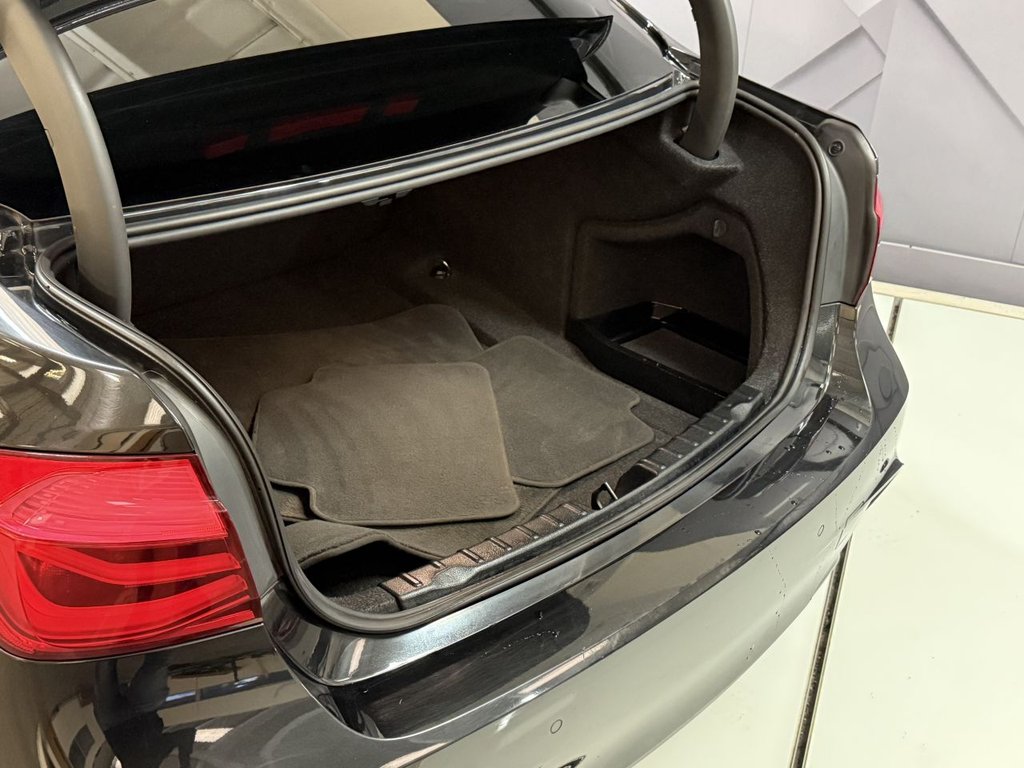 Used BMW 3 Series 2017 for sale - 77534684: Photo 22