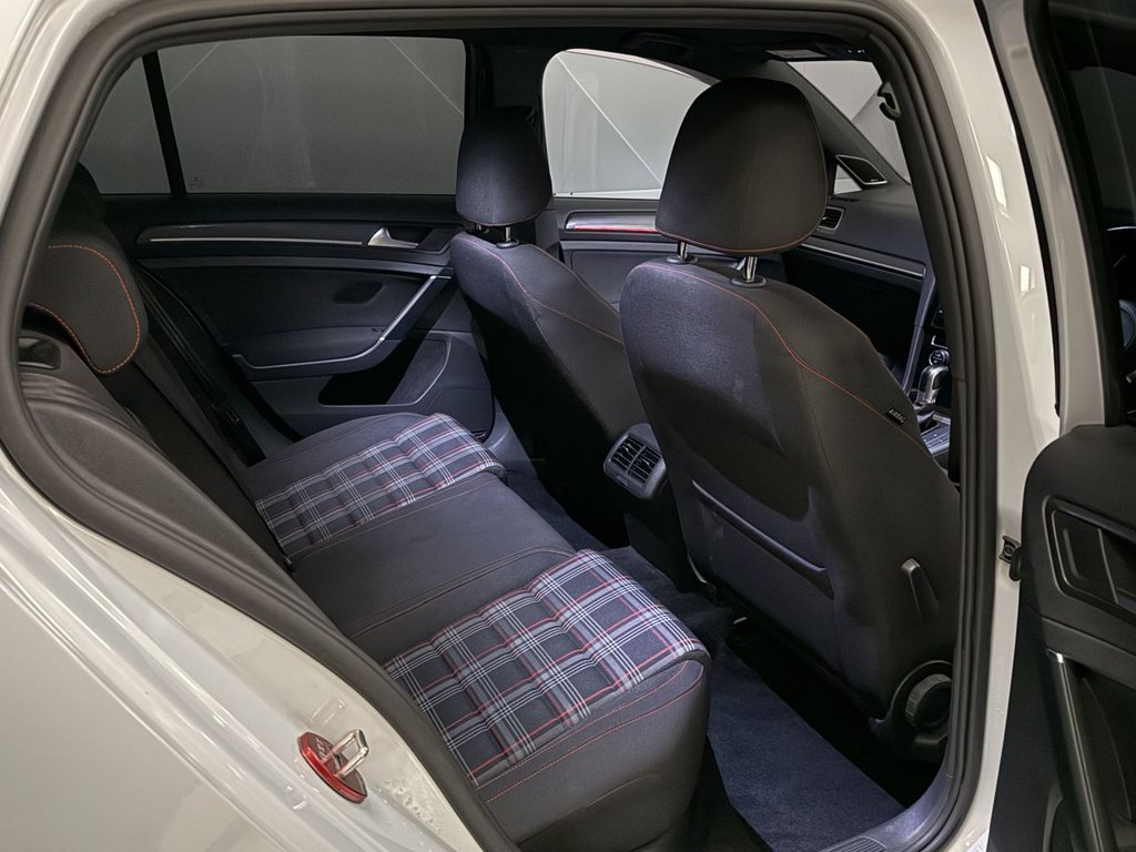 Used Volkswagen Golf 2018 for sale - 77693122: Photo 21