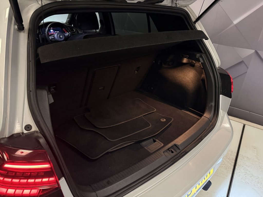 Used Volkswagen Golf 2018 for sale - 77693122: Photo 22