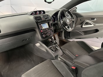 Used Volkswagen Scirocco 2014 for sale - 78227816: Photo