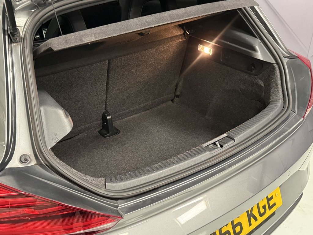 Used Volkswagen Scirocco 2016 for sale - 78030643: Photo 22