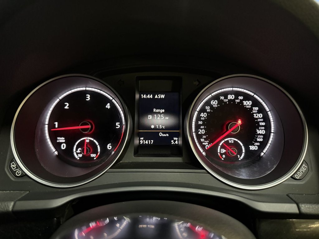 Used Volkswagen Scirocco 2017 for sale - 77583557: Photo 11