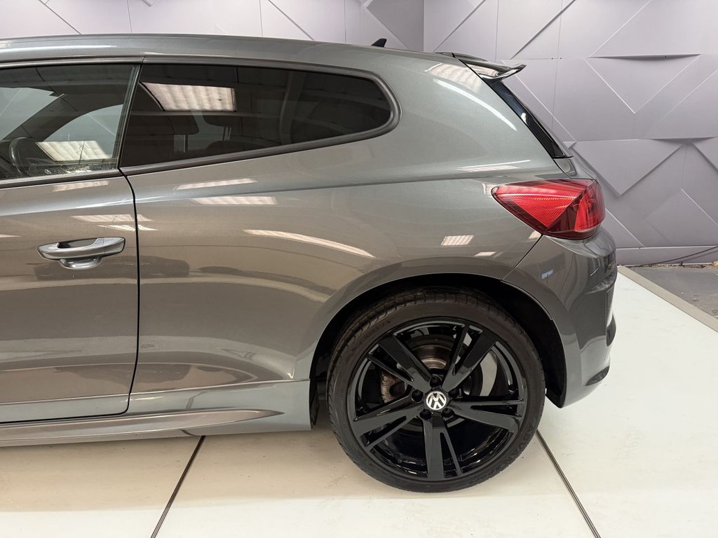 Used Volkswagen Scirocco 2017 for sale - 77583557: Photo 12