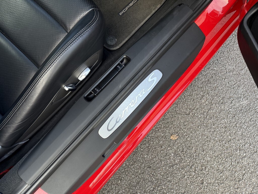 Used Porsche 911 2013 for sale - 77247673: Photo 19