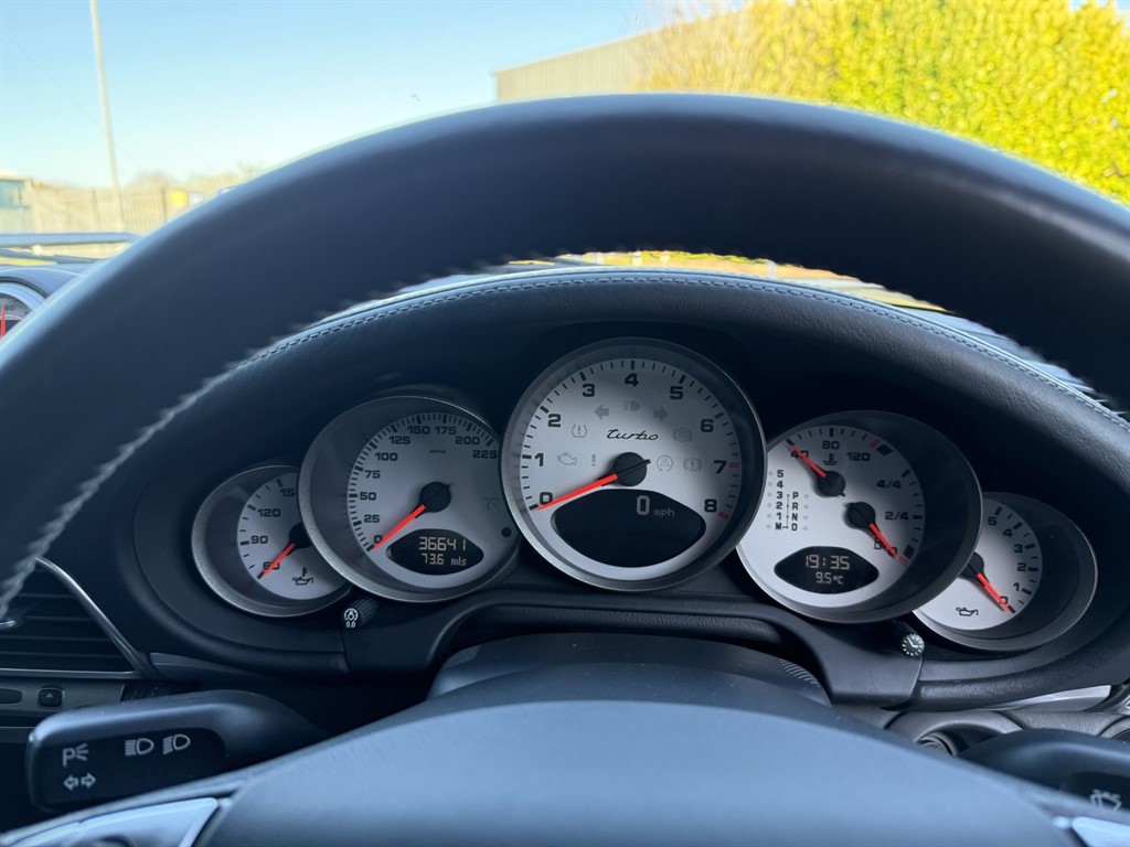 Used Porsche 911 2007 for sale - 77247676: Photo 9