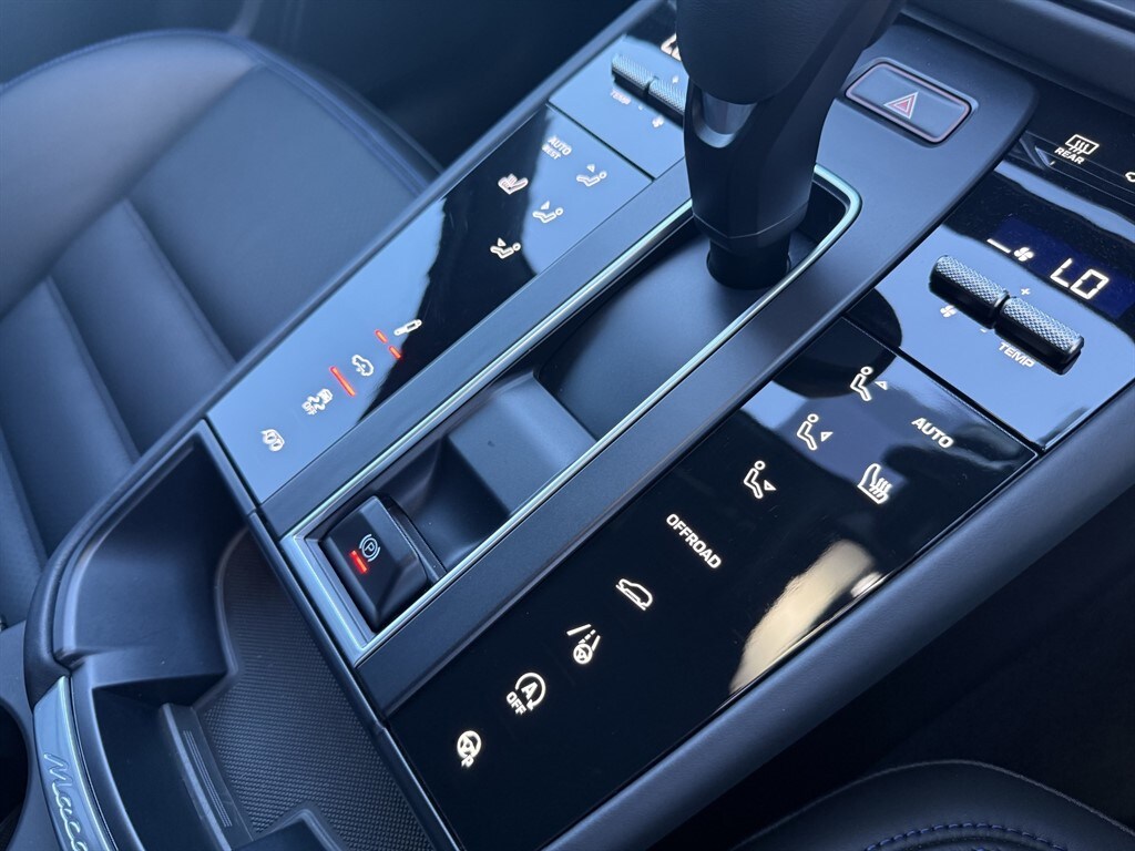 Used Porsche Macan 2023 for sale - 77247674: Photo 19