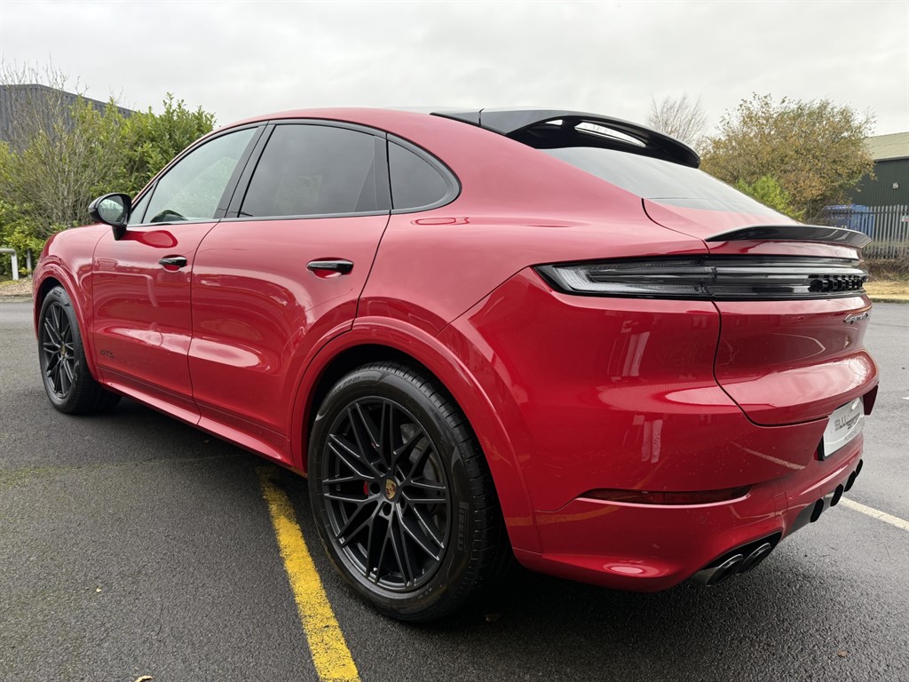 Used Porsche Cayenne 2024 for sale - 77247672: Photo 10