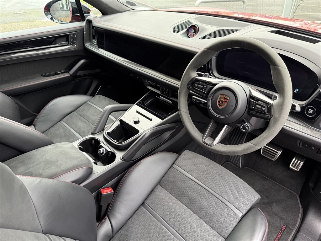 Used Porsche Cayenne 2024 for sale - 77247672: Photo 24