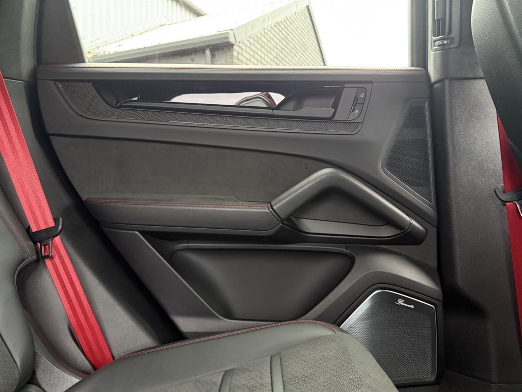 Used Porsche Cayenne 2024 for sale - 77247672: Photo 42