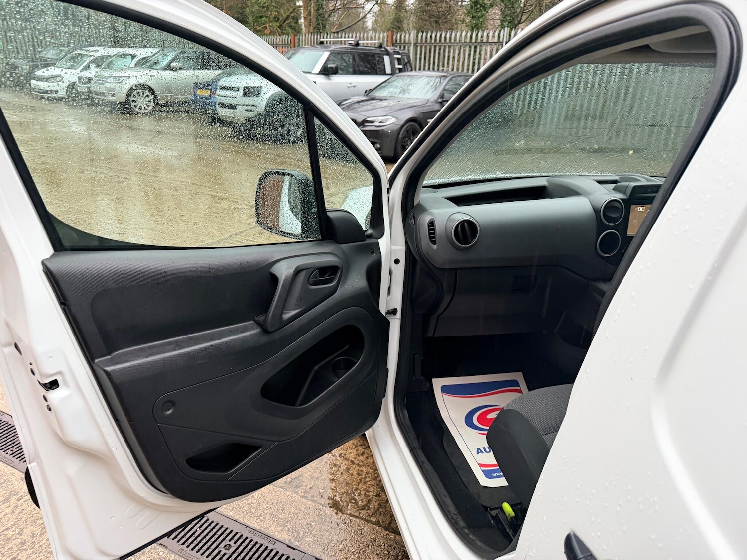 Used Citroen Berlingo 2017 for sale - 76952830: Photo 39