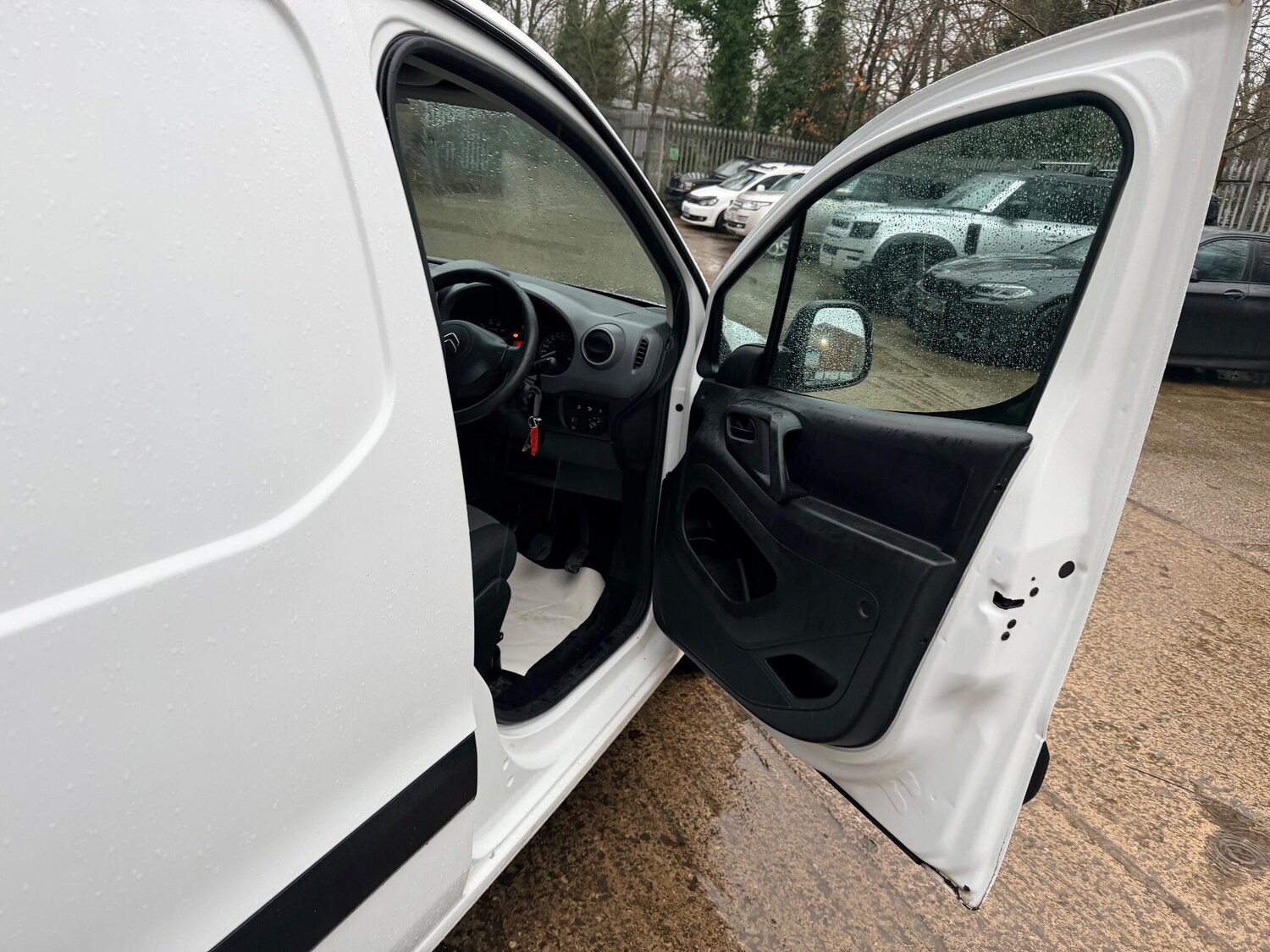 Used Citroen Berlingo 2017 for sale - 76952830: Photo 42