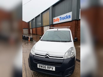 Used Citroen Berlingo 2017 for sale - 76952830: Photo