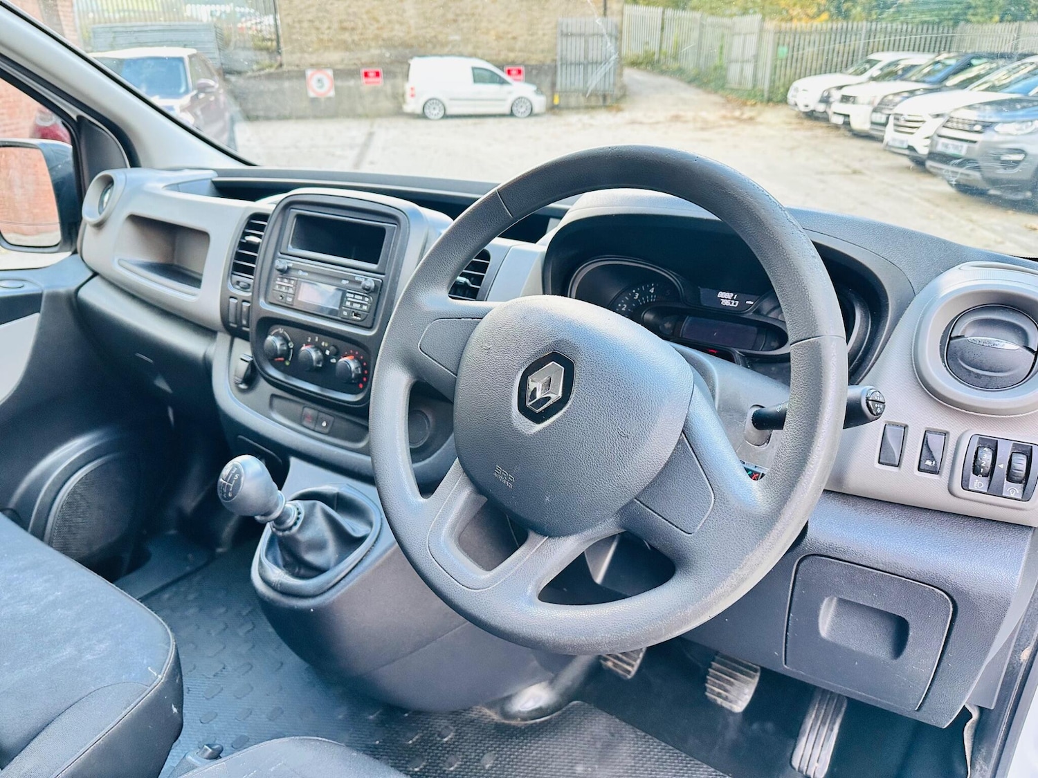 Used Renault Trafic 2017 for sale - 76360458: Photo 24