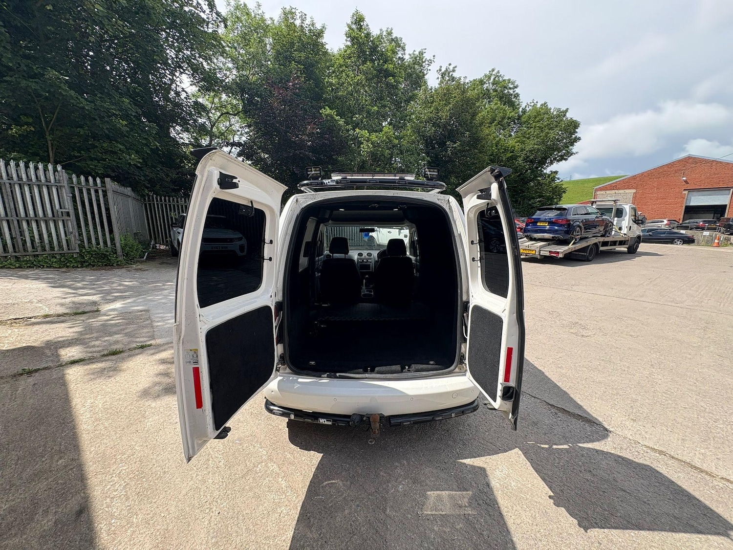 Used Volkswagen Caddy 2014 for sale - 76360776: Photo 23