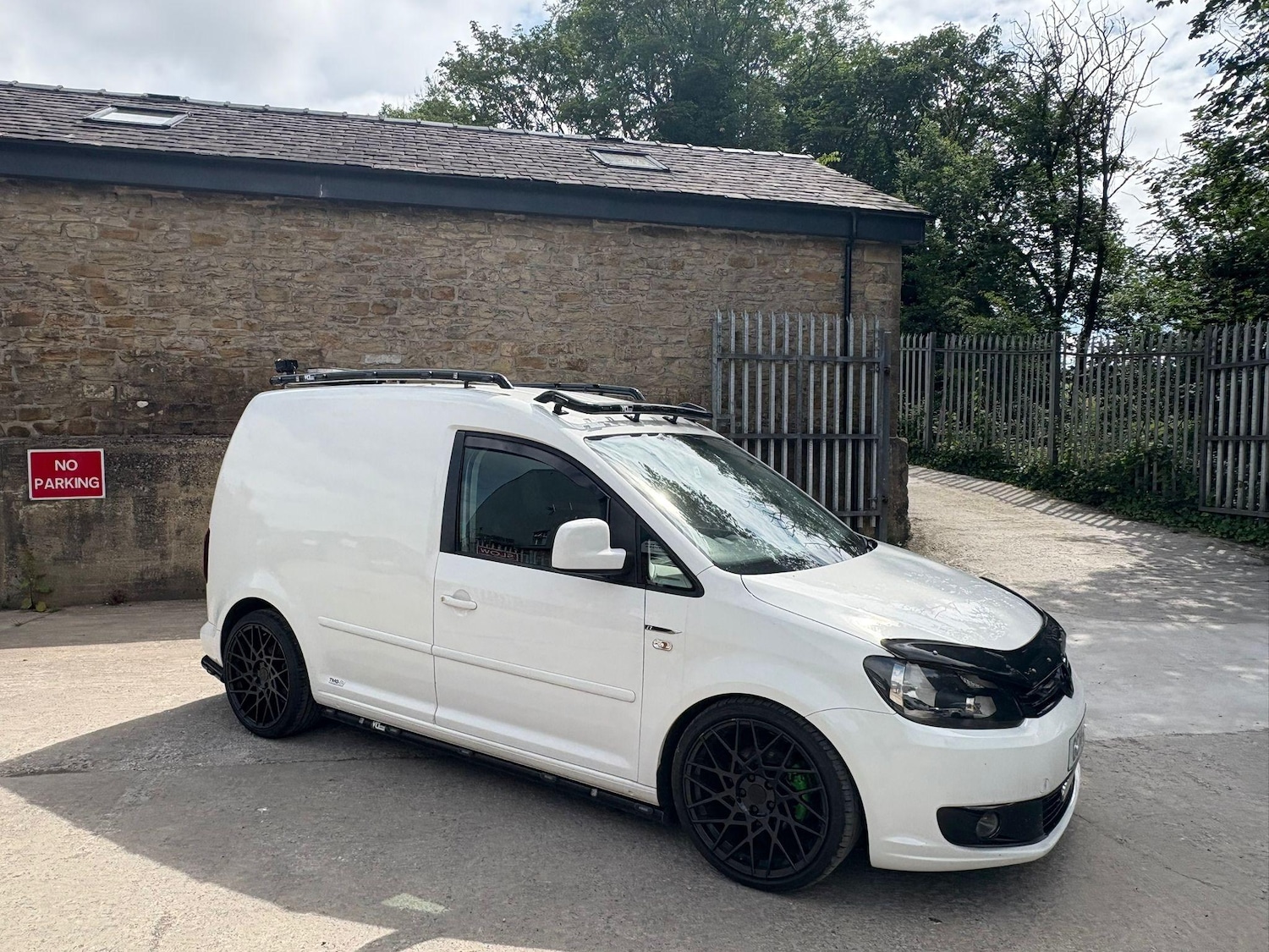 Used Volkswagen Caddy 2014 for sale - 76360776: Photo 4