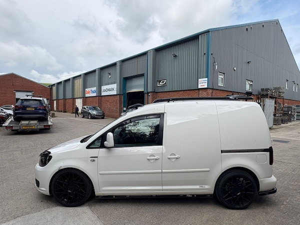 Used Volkswagen Caddy for sale - 74611075: Photo 2