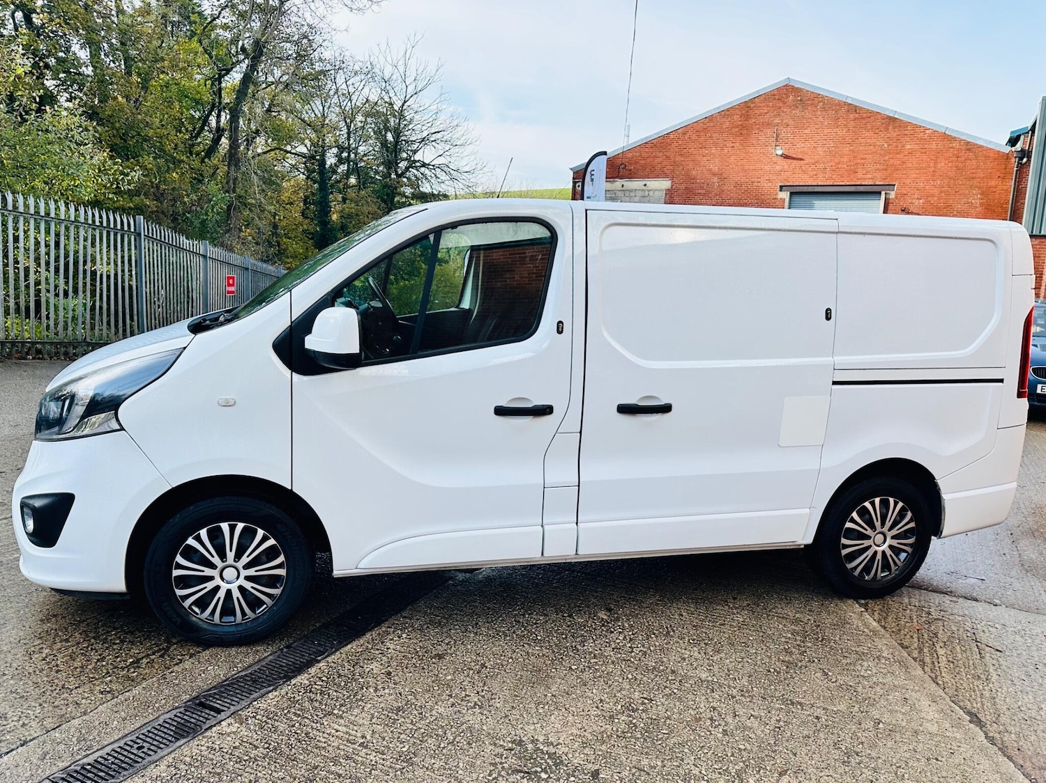 Used Vauxhall Vivaro 2018 for sale - 76423149: Photo 15