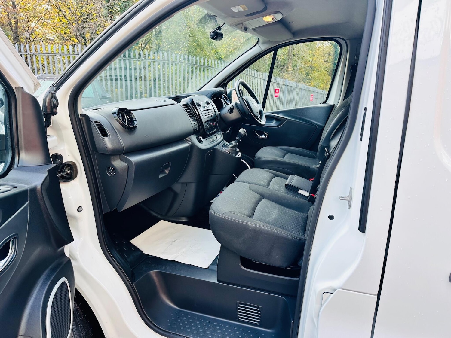 Used Vauxhall Vivaro 2018 for sale - 76423149: Photo 21